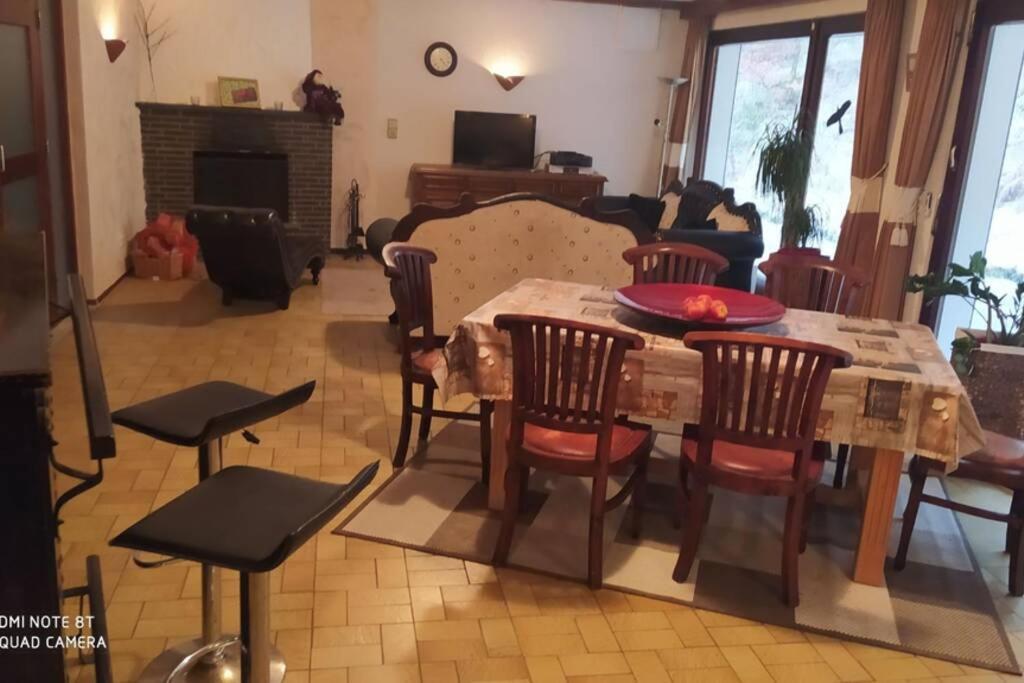 Haus Waldlounge mit Kamin Ferienhaus *
